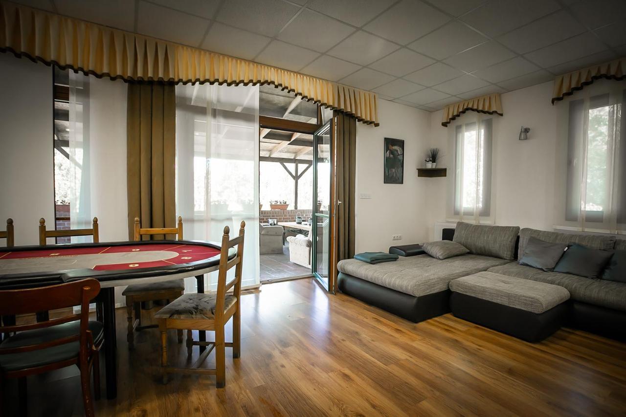 Forrás vendégház Dunaegyhaza Exterior foto